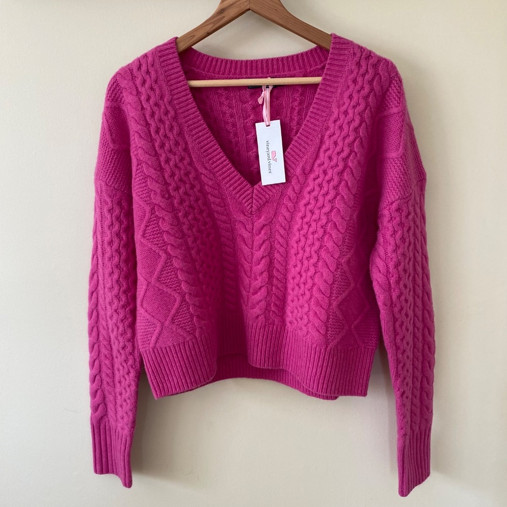 Vineyard Vines Cropped Cable V-Neck Fisherman Sweater in Dahlia Pink Size Medium - Picture 6 of 11